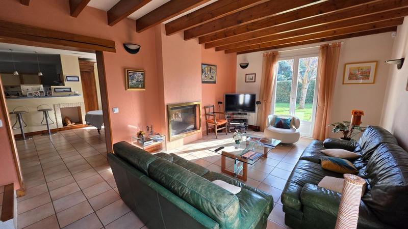 Maison - 172 m² - 7 pièces