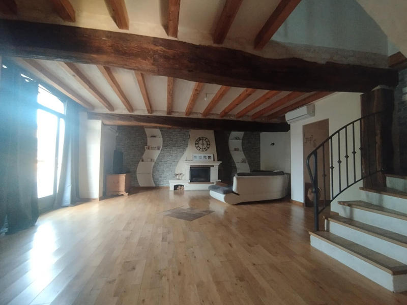 Maison - 200 m² - 7 pièces