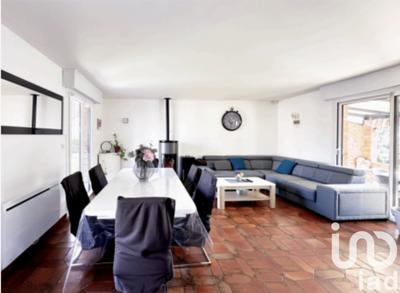 Maison - 150 m² - 8 pièces