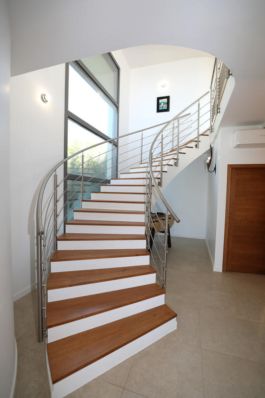 Villa - 300 m² - 9 pièces