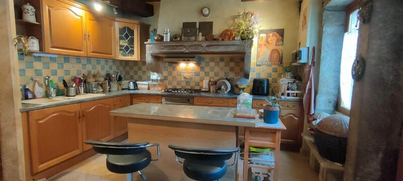 Maison - 165 m² - 6 pièces