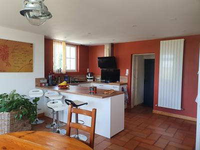 Maison - 210 m² - 7 pièces