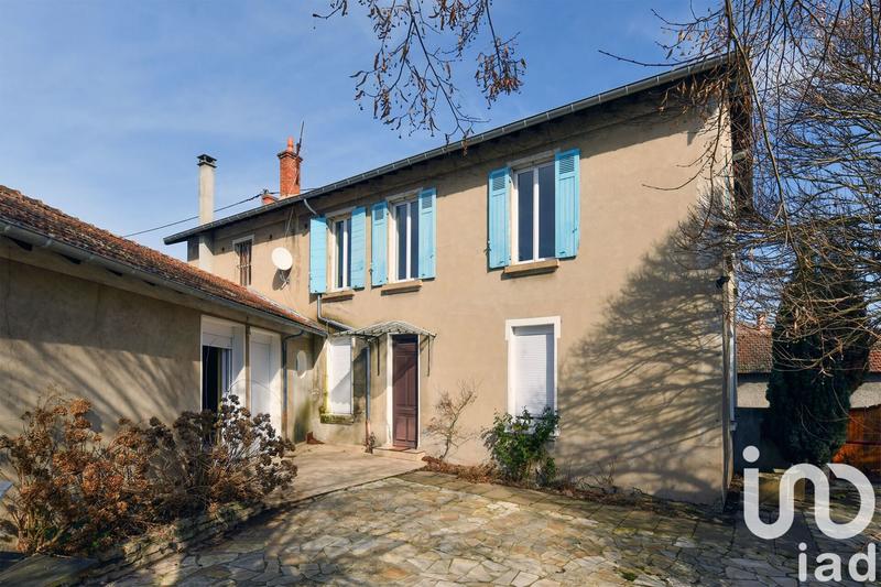 Maison - 202 m² - 8 pièces