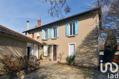 Maison - 202 m² - 8 pièces