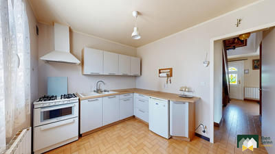 Maison - 92 m² - 5 pièces