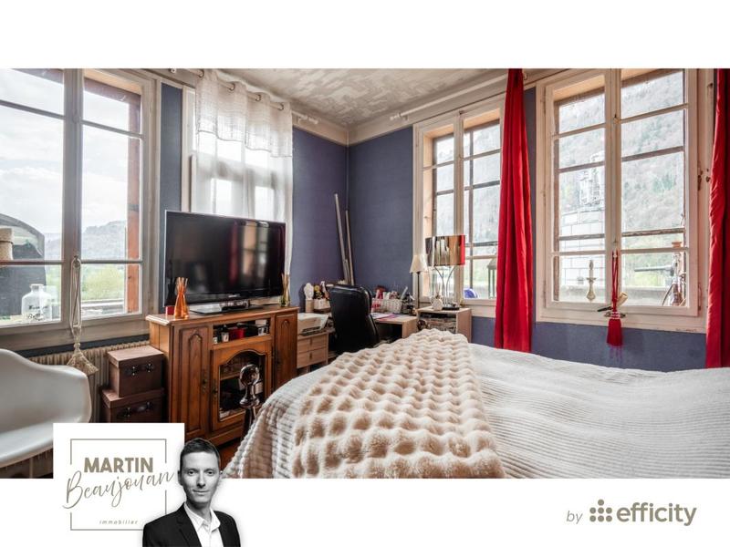 Appartement - 393 m² - 3 pièces