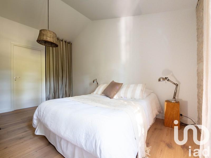 Maison - 240 m² - 7 pièces