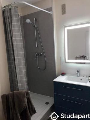 Chambre - 12 m² - 1 pièce