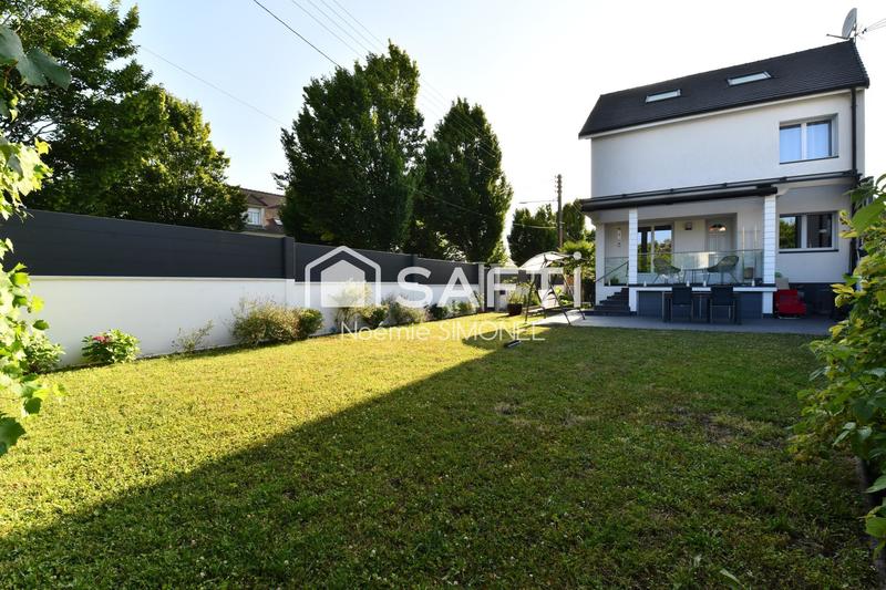 Maison - 184 m² - 7 pièces