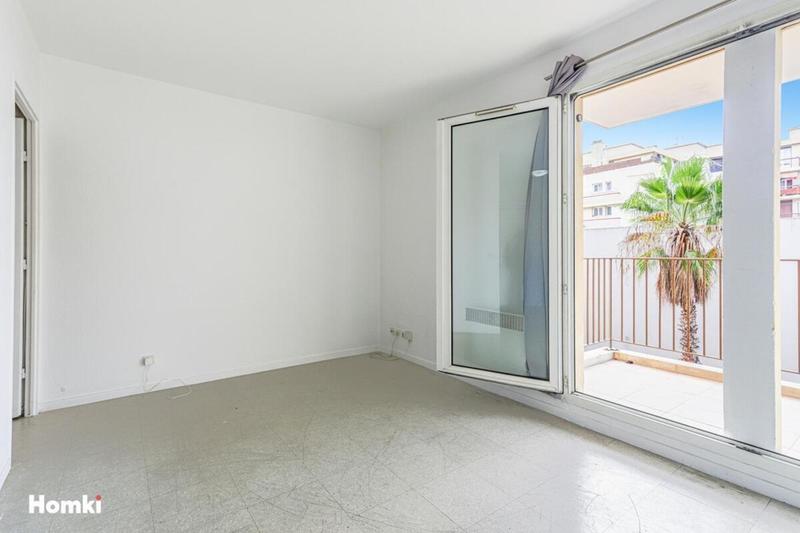 Studio - 23 m² - 1 pièce