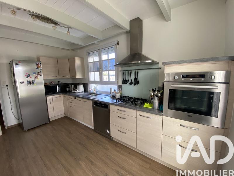 Maison - 122 m² - 4 pièces