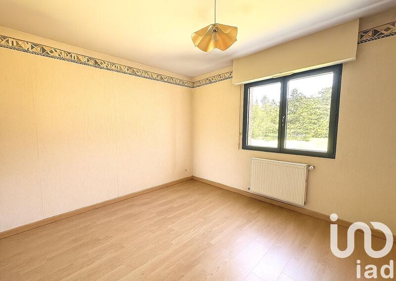 Maison - 280 m² - 9 pièces