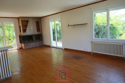 Maison - 178 m² - 6 pièces