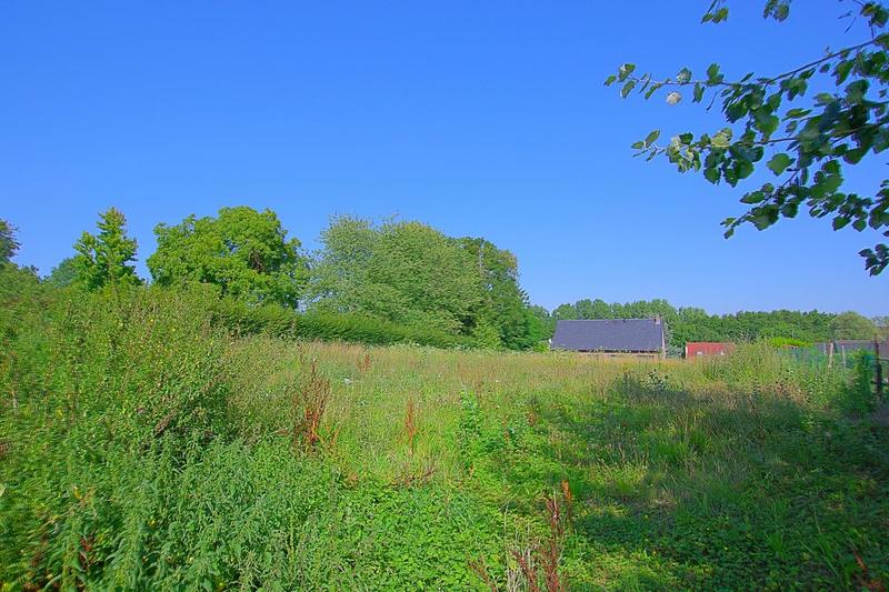 Terrain constructible - 1 219 m²