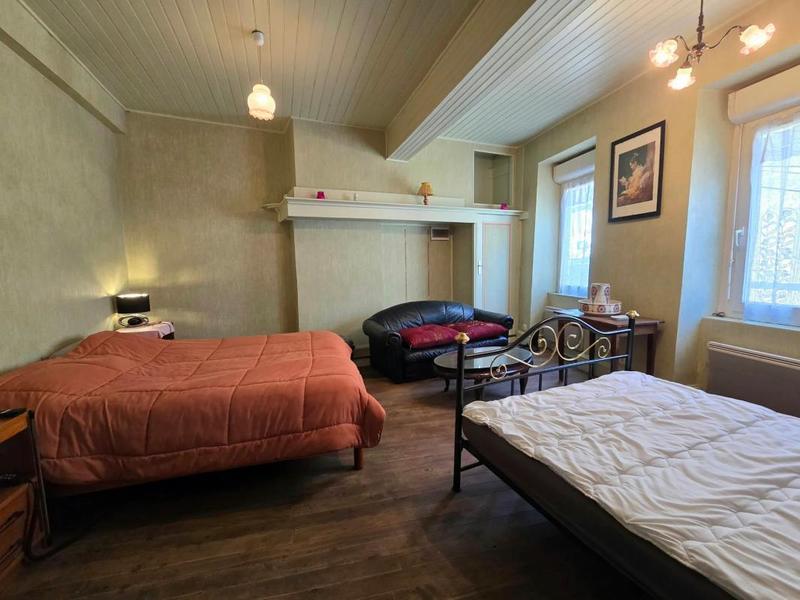 Maison - 80 m² - 5 pièces