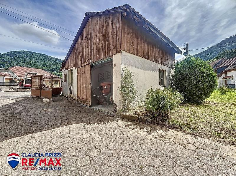 Maison - 255 m² - 9 pièces