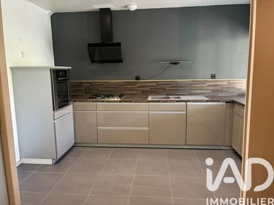 Appartement - 98 m² - 4 pièces