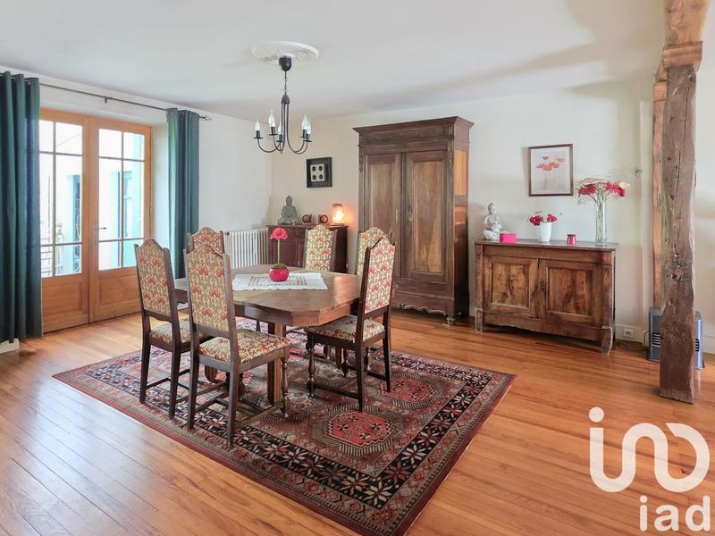 Maison - 217 m² - 9 pièces