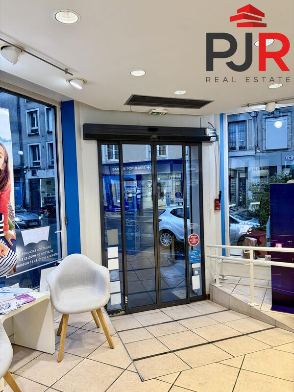 Local commercial - 273 m²