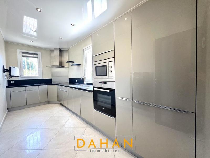 Appartement - 88 m² - 4 pièces