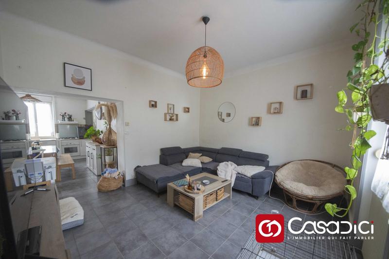 Maison - 98 m² - 6 pièces