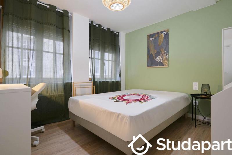 Chambre - 11 m² - 1 pièce