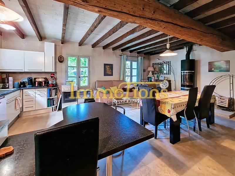 Maison - 243 m² - 5 pièces