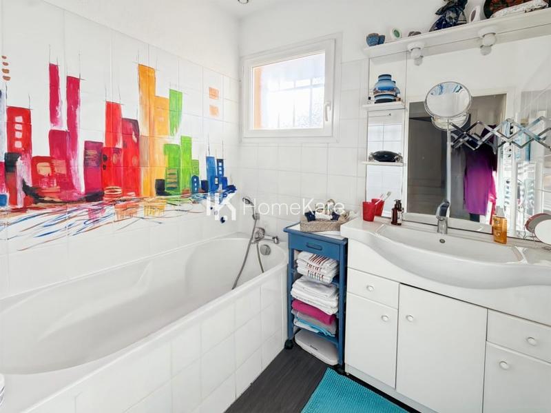 Maison - 92 m² - 4 pièces