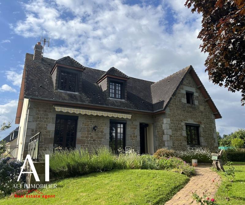 Maison ancienne - 152 m² - 5 pièces