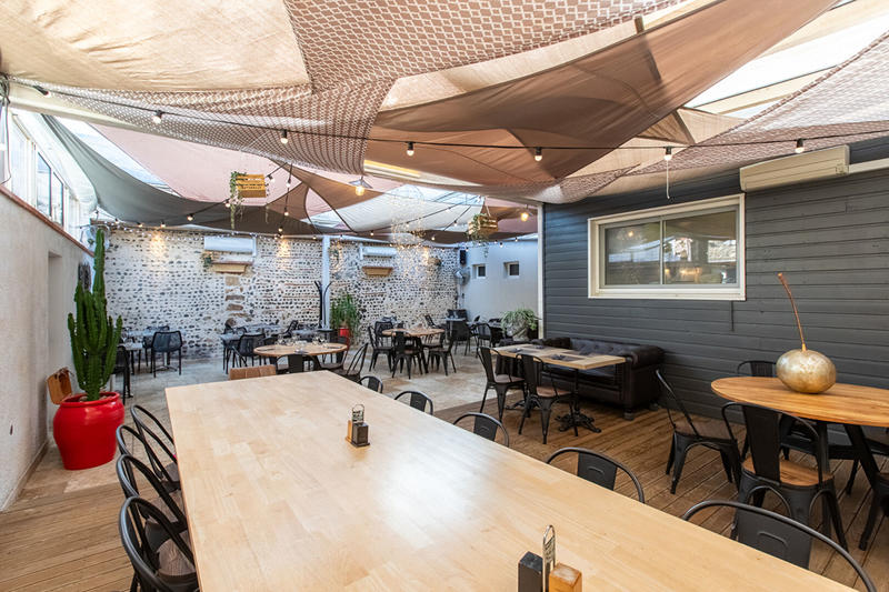 Immeuble - 96 m² - 12 pièces