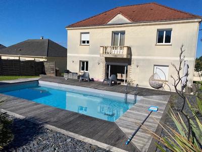 Maison - 158 m² - 6 pièces