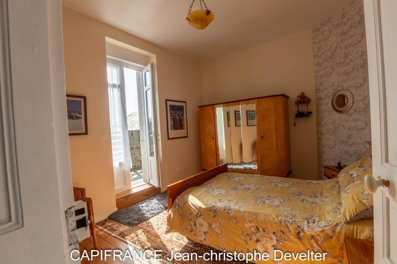 Maison bourgeoise - 147 m² - 8 pièces