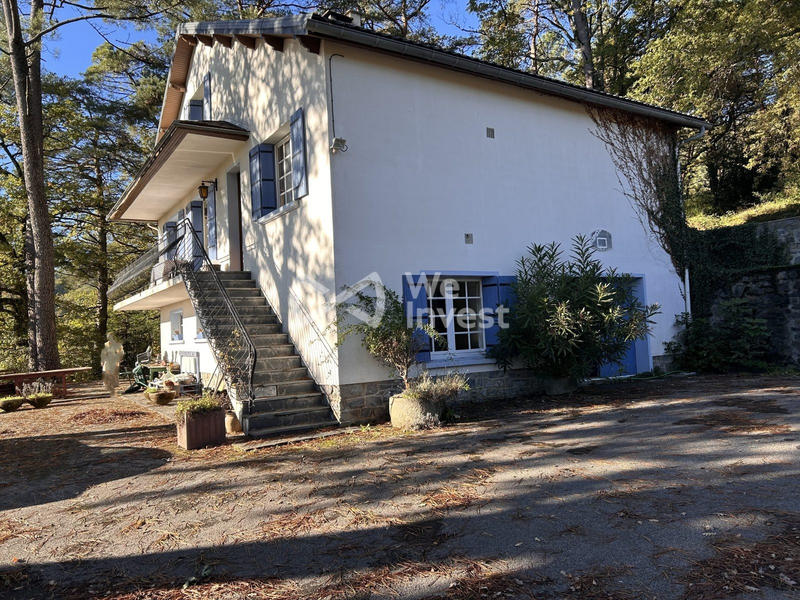 Maison - 130 m² - 7 pièces