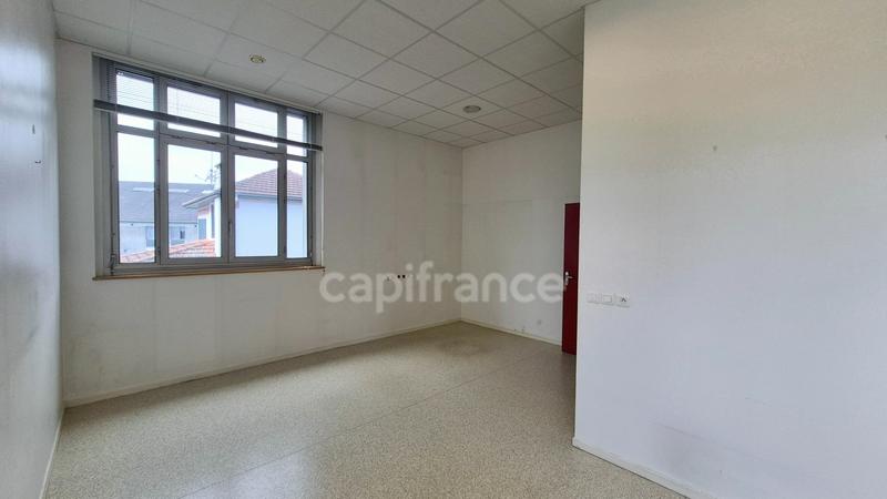 Bureau - 333 m² - 11 pièces