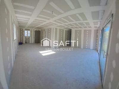 Maison - 85 m² - 4 pièces