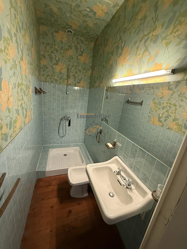 Maison - 200 m² - 5 pièces