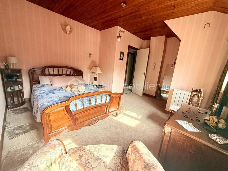 Maison - 121 m² - 6 pièces