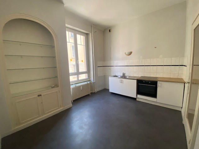 Appartement - 140 m² - 6 pièces