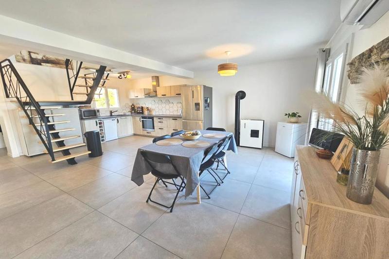 Maison - 111 m² - 5 pièces