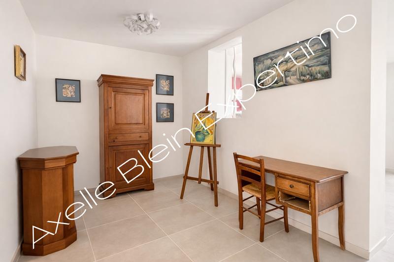 Appartement - 228 m² - 5 pièces