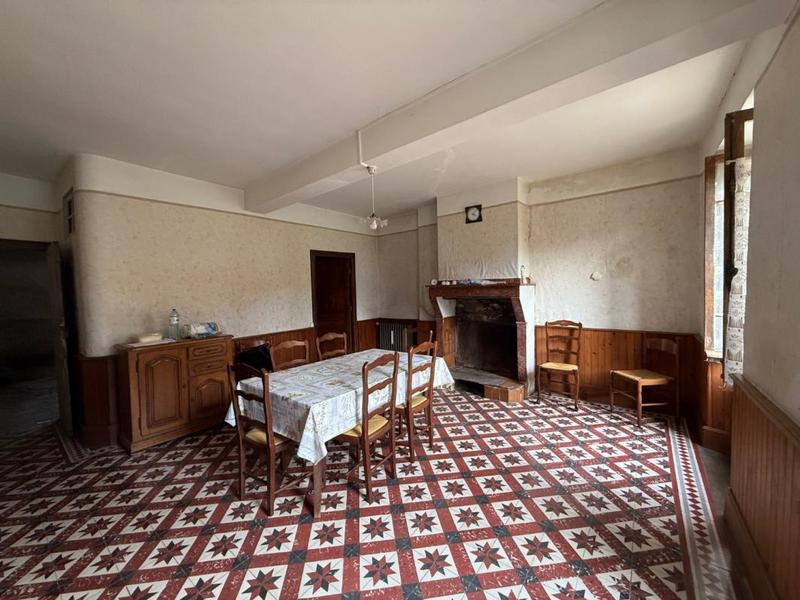 Maison de village - 146 m² - 9 pièces