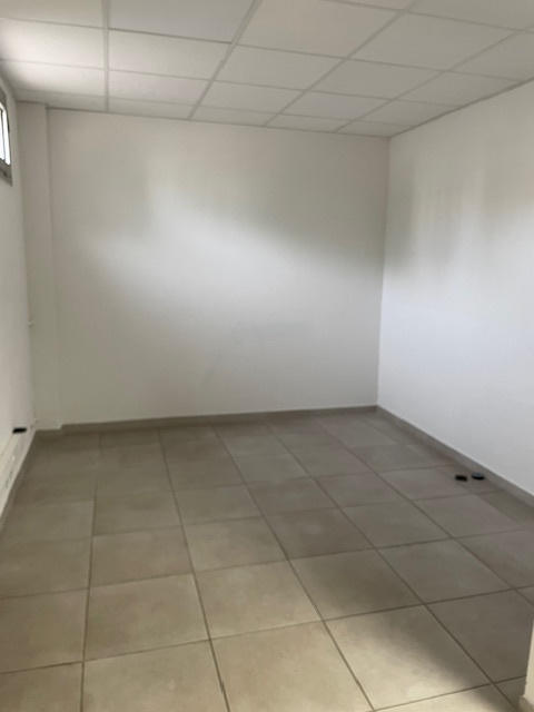 Bureau - 300 m²