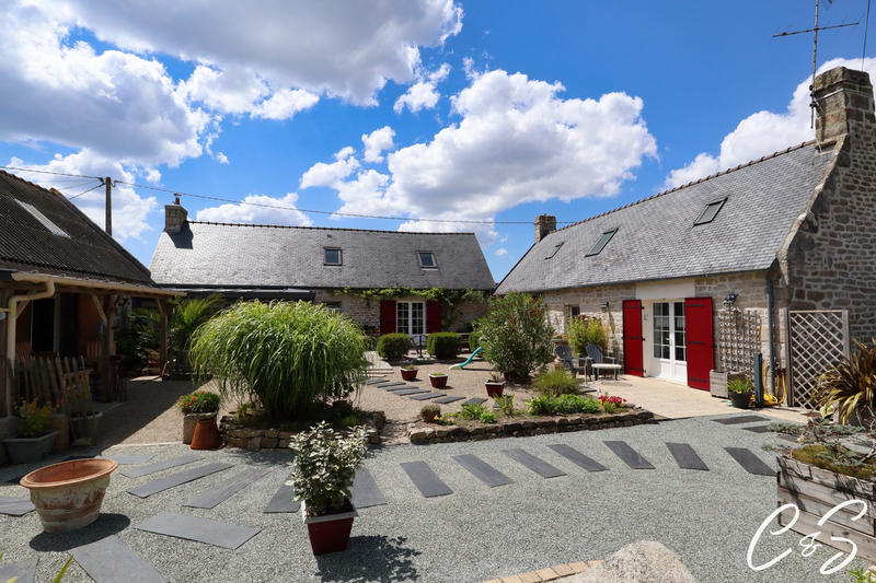 Maison - 136 m² - 7 pièces