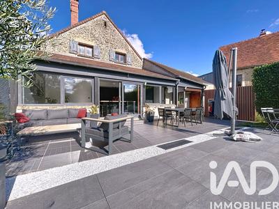 Maison - 146 m² - 6 pièces