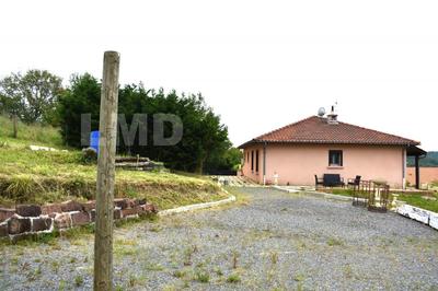 Maison - 105 m² - 6 pièces