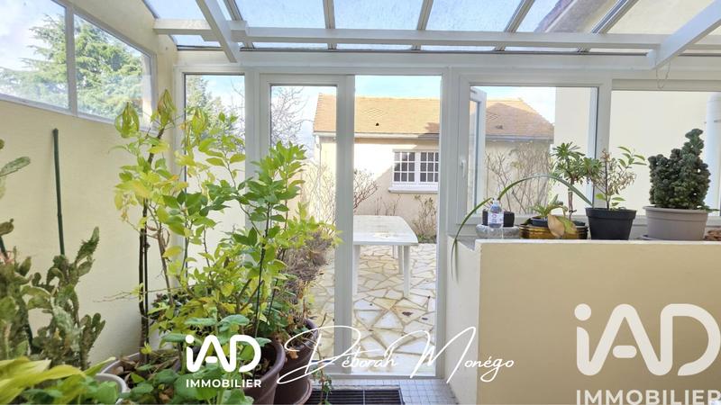 Maison - 99 m² - 5 pièces