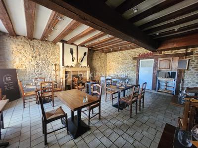 Local commercial - 208 m² - 7 pièces