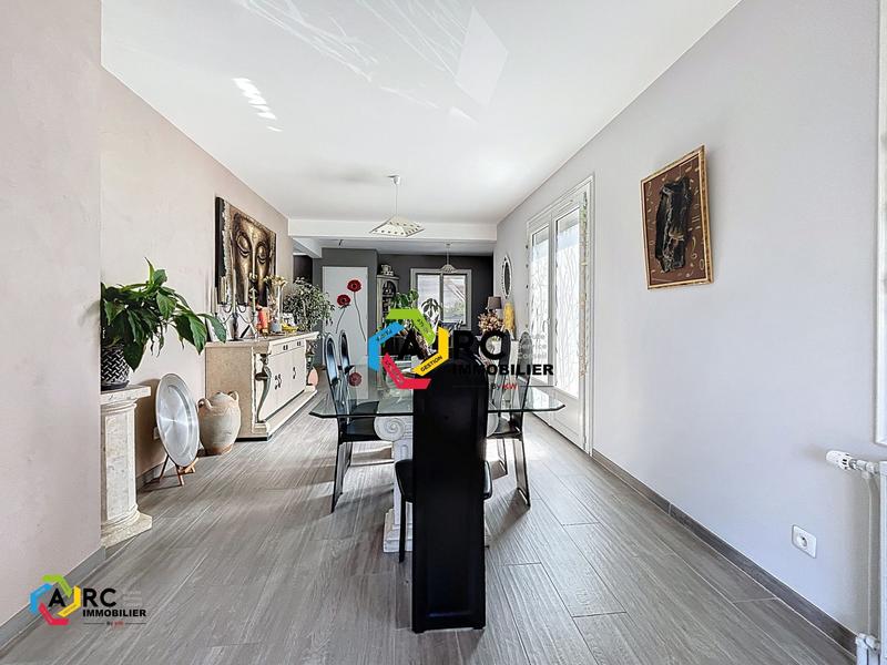 Maison - 121 m² - 5 pièces