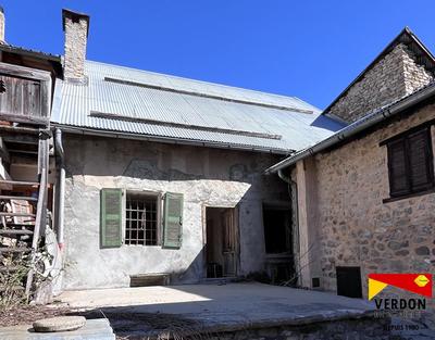 Maison de village - 160 m² - 4 pièces