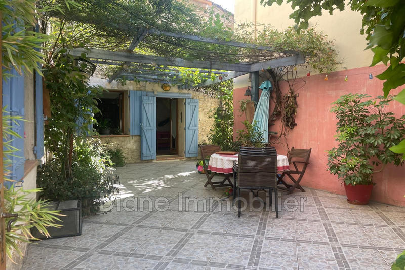 Maison - 224 m² - 8 pièces